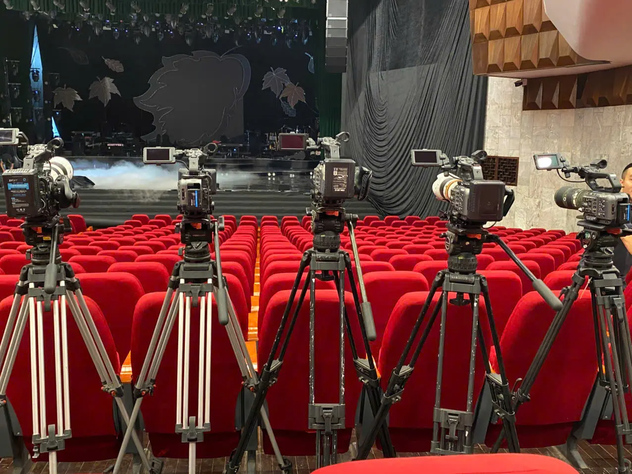 Ekip và thiết bị BBS Media